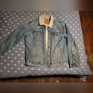 Mens L Levi sherpa denim jacket